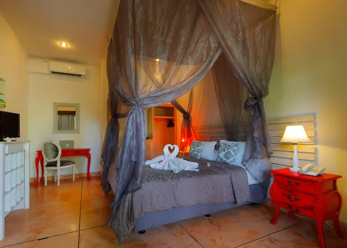 Pearl (adults Only) Hotel